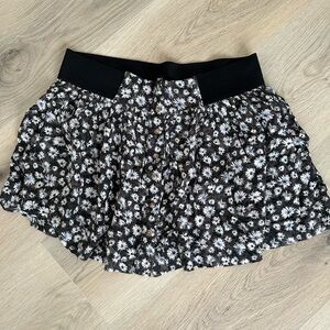 American Eagle Outfitters Black and White Floral Skirt